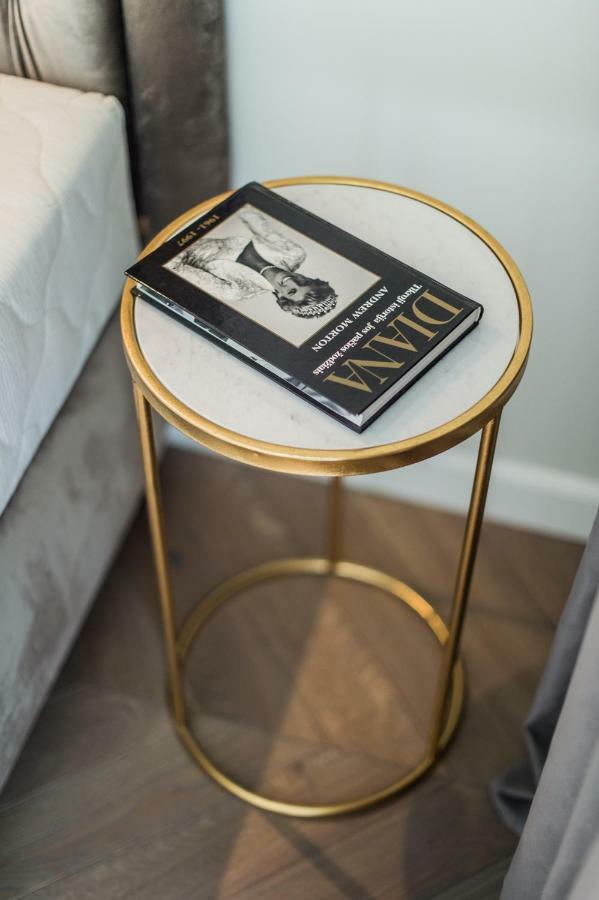 Brand New Studio In Old Town By Hostlovers Kaunas Ngoại thất bức ảnh